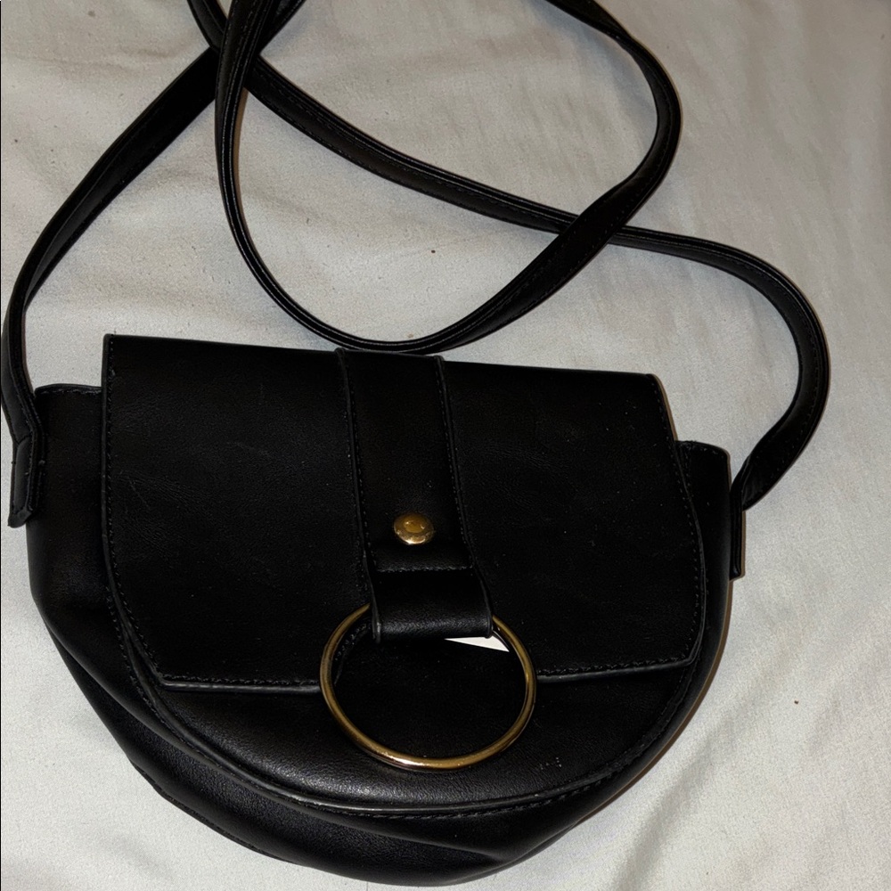 Black Crossbody‎ Shoulder Bag with Gold Ring Accent